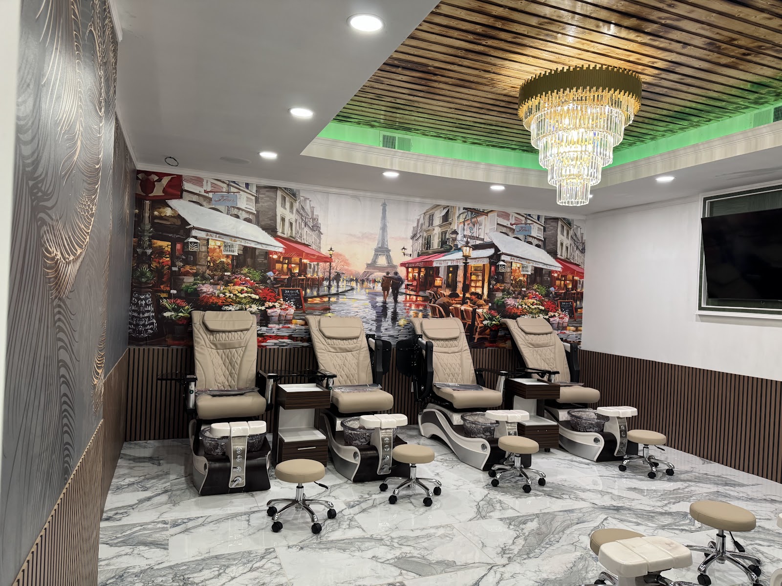 AMAZING NAILS SPA CH nail photo 2